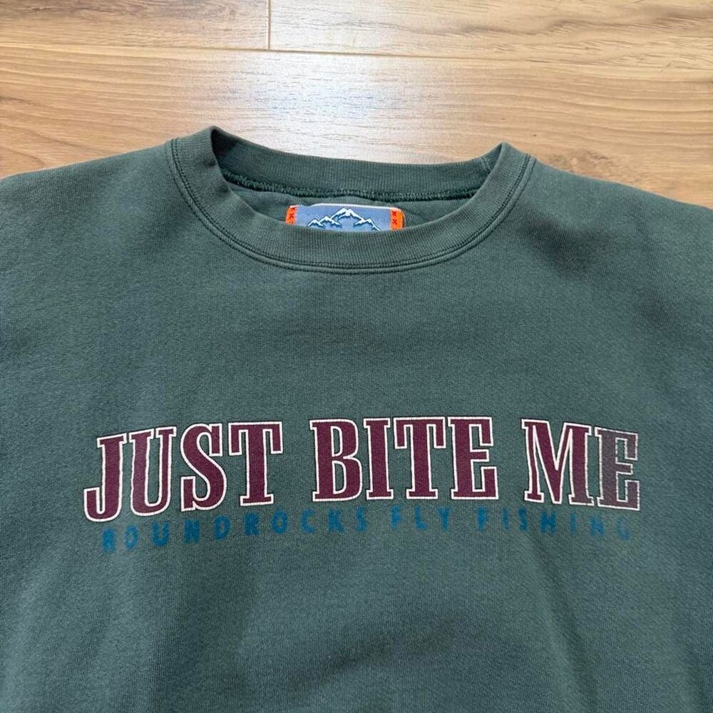 Vintage 90s Round Rocks Fly Fishing "Just Bite Me" Rare Sweatshirt XL made USA - Picture 2 of 6